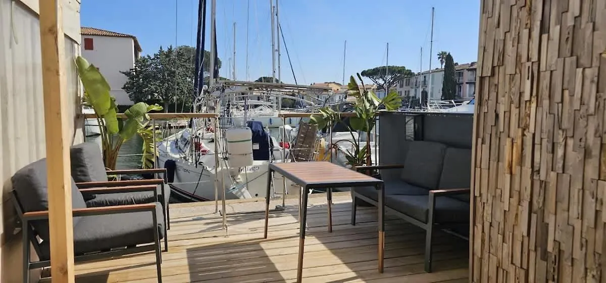 Marina Apartment Port Grimaud location